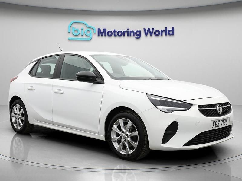 White Used 2023 Vauxhall Corsa Design Edition Hatchback | £10,300 (Good price) - Image 1/4