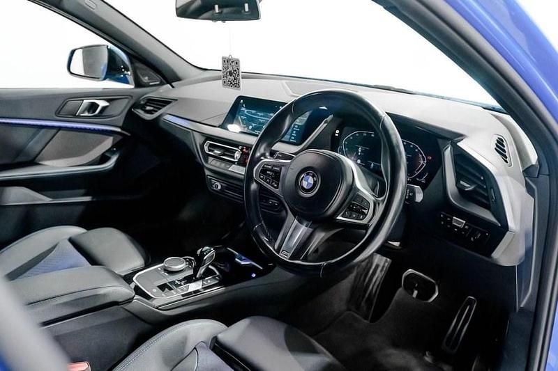 Used BMW 118 M Sport 136 HP (100 kW) 2023 Blue Hatchback