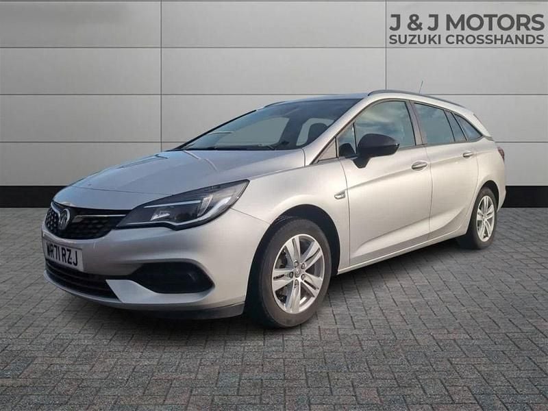 Used Vauxhall Astra Business Edition 130 HP (95 kW) 2021 Silver Estate