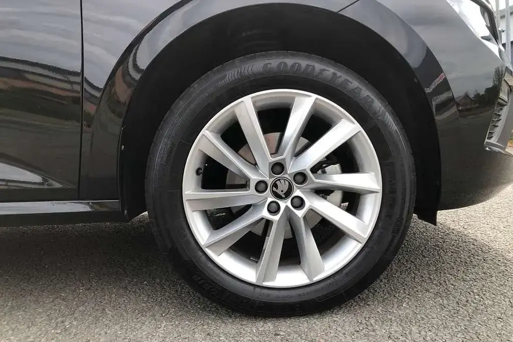 Used Skoda Kamiq SE 113 HP (83 kW) 2025 Black SUV