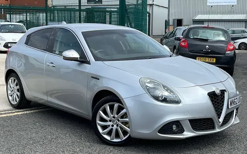 Used Alfa Romeo Giulietta Lusso 140 HP (102 kW) 2012 Hatchback