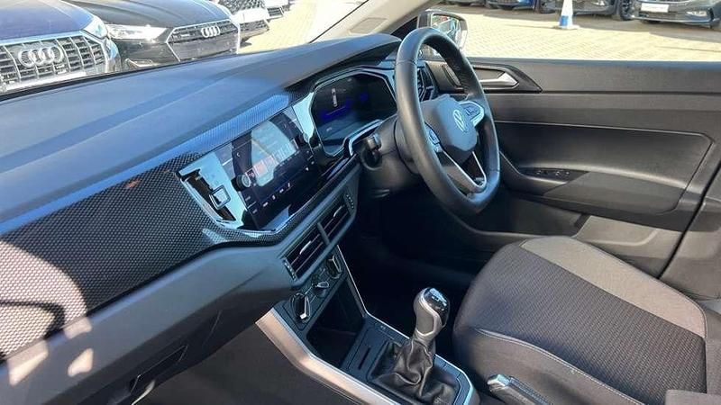 Used VW Polo Life 95 HP (69 kW) 2023 Deep black pearl Hatchback