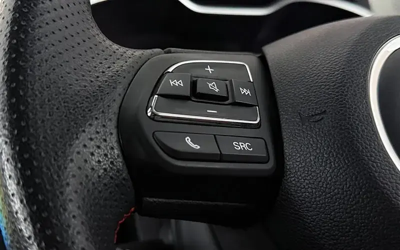 Used MG ZS Excite 106 HP (77 kW) 2022 White SUV
