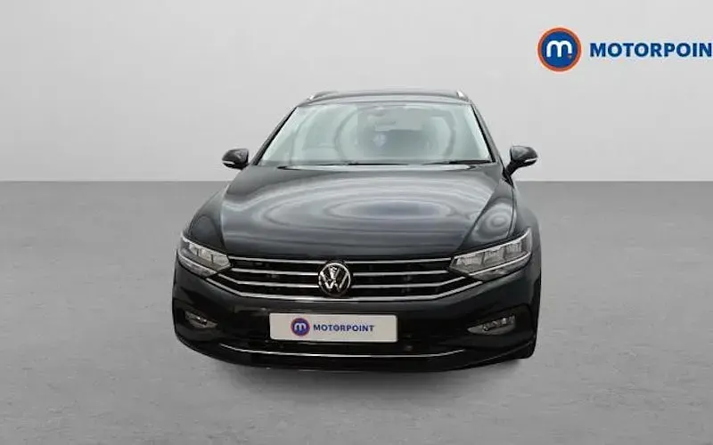 Used VW Passat SEL 150 HP (110 kW) 2023 Estate