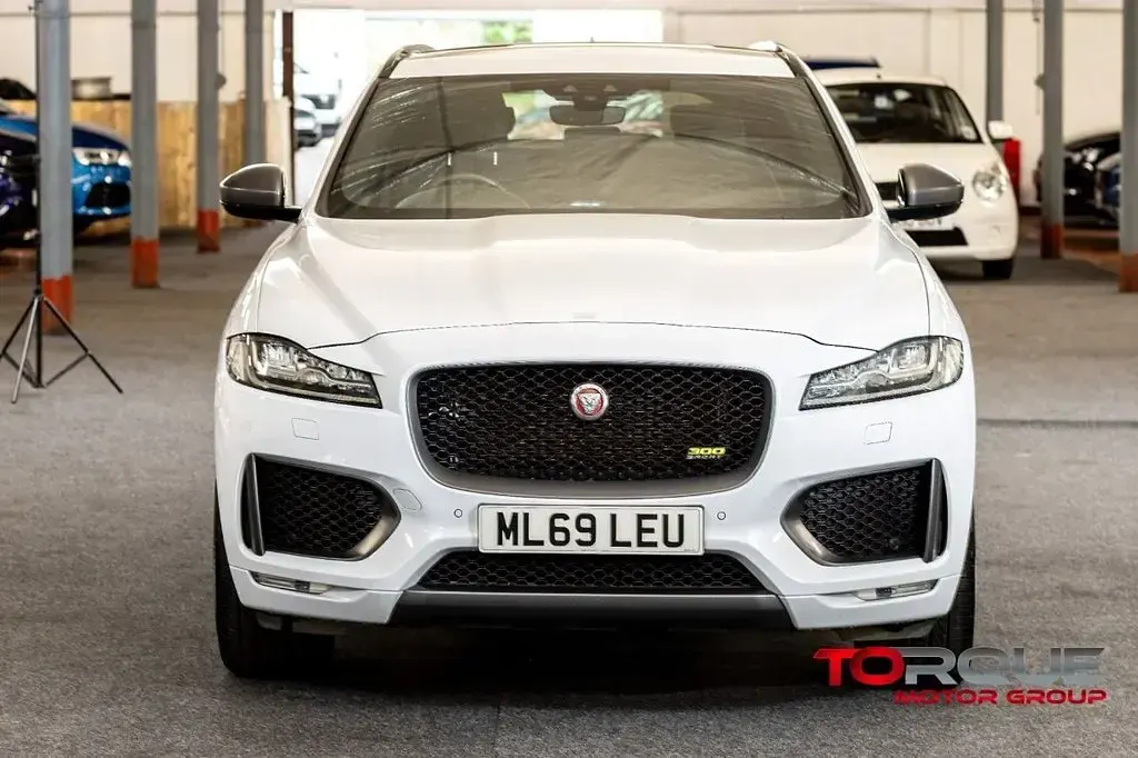 Used Jaguar F-Pace S 300 HP (220 kW) 2020 White SUV