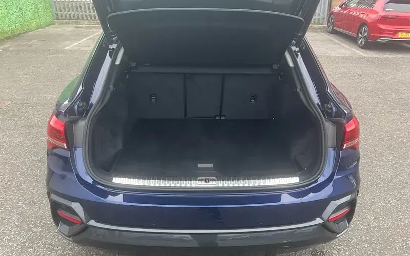 Usado Audi Q3 Sportback Sport 150 HP (110 kW) 2025 SUV