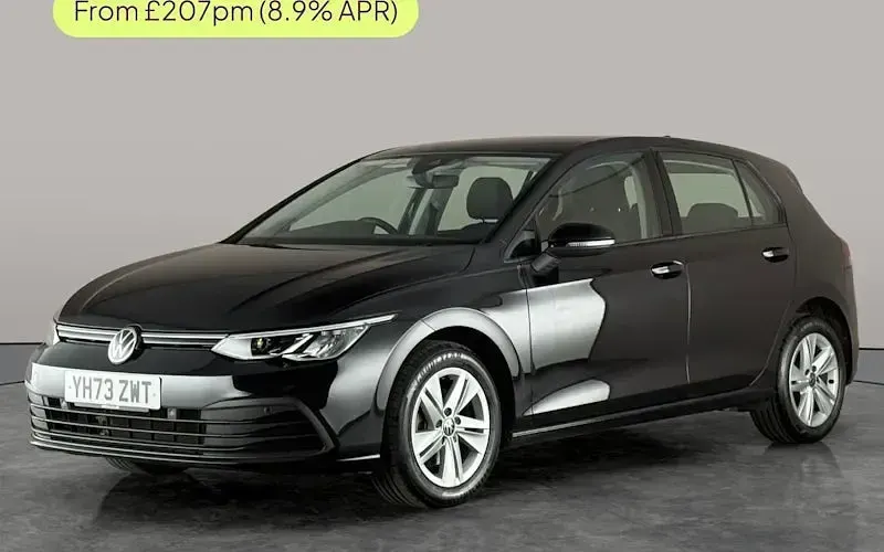 Used VW Golf VIII Life 131 HP (96 kW) 2023 Hatchback