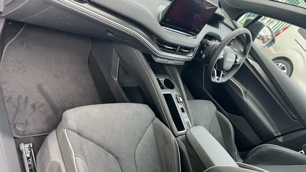 New Skoda Enyaq iV SportLine 210 kW (286 HP) 2026 Black magic pearl effect SUV