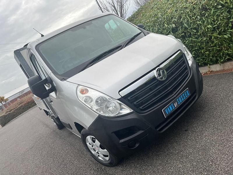 Used Vauxhall Movano 130 HP (95 kW) 2019 Silver MPV