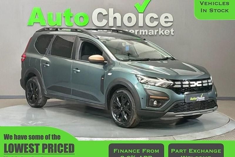 Used Dacia Jogger Extreme 110 HP (80 kW) 2023 Green MPV
