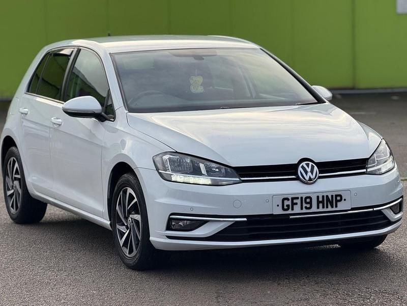 White Used 2019 VW Golf VII Match Hatchback | £6,995 (Super price) - Image 1/4