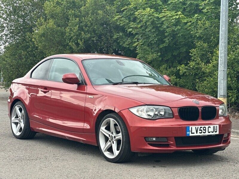 Red Used 2009 BMW 120 Coupé Sport Line Coupe | £2,495 (Super price) - Image 1/4