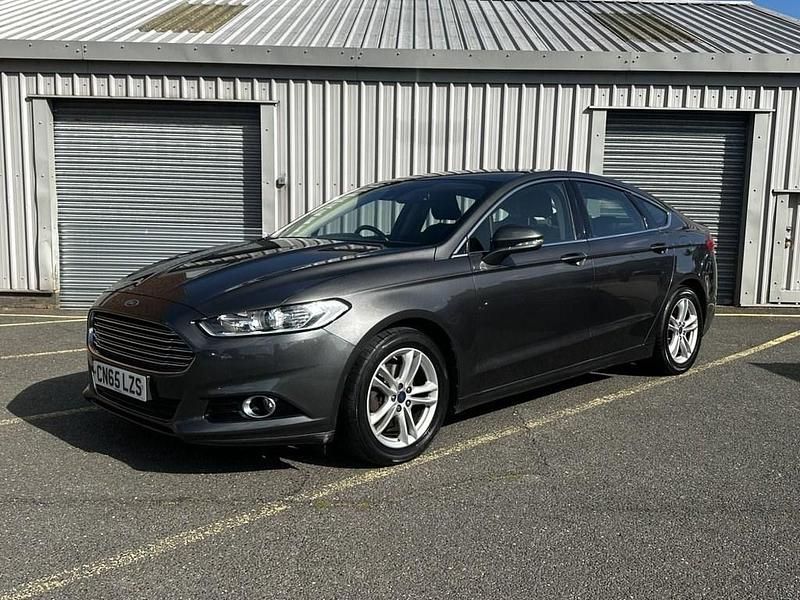 Grey Used 2015 Ford Mondeo Titanium Hatchback | £6,500 (Good price) - Image 1/4