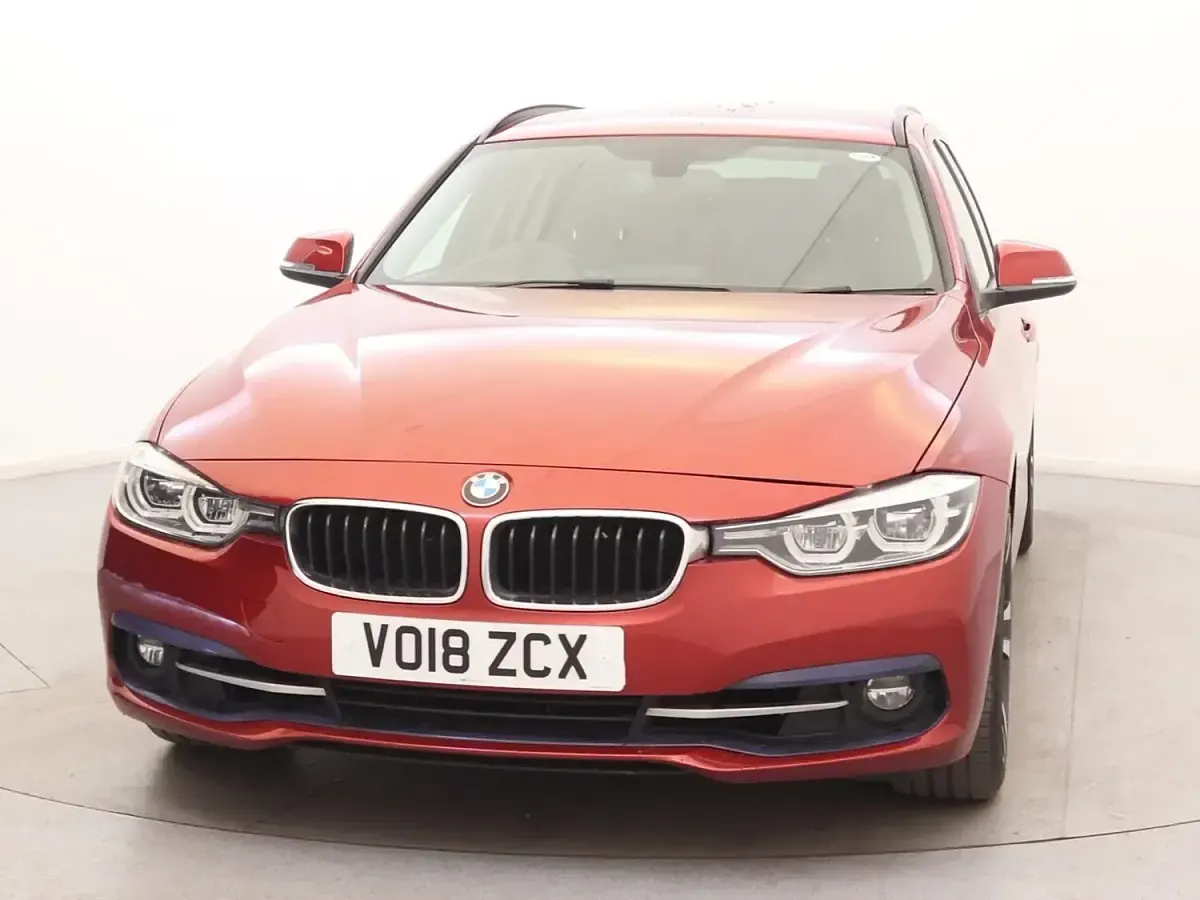 Used BMW 320 Sport Line 184 HP (135 kW) 2018 Orange Estate