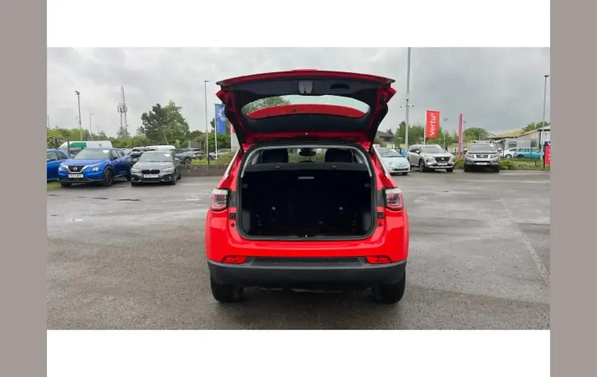Used Jeep Compass Longitude 140 HP (102 kW) 2019 Red SUV
