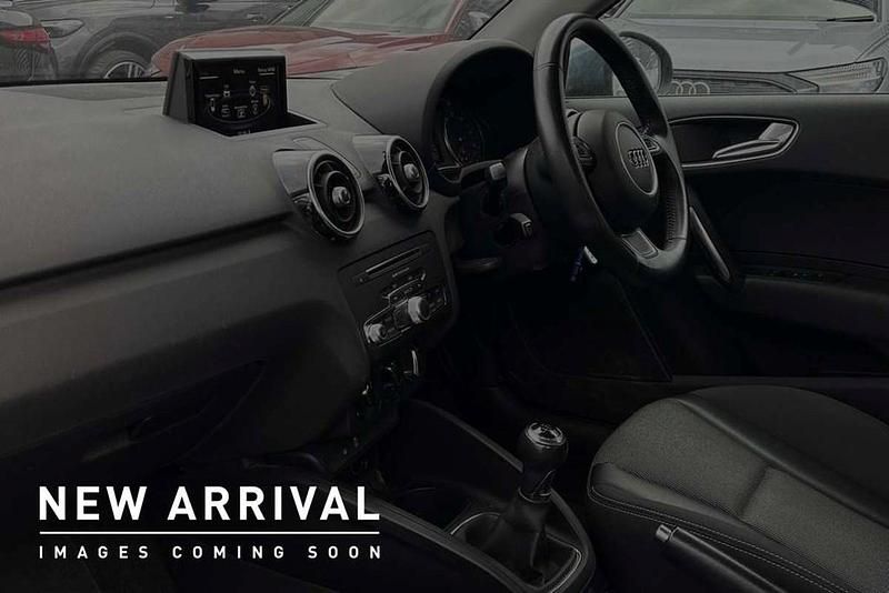 Used Audi A1 Sport 94 HP (69 kW) 2017 Blue Hatchback