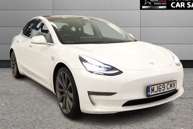 White Used 2019 Tesla Model 3 Performance Sedan | £16,000 (Good price) - Image 1/1