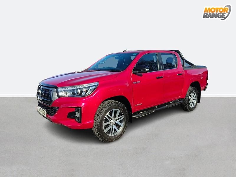 Used Toyota HiLux 150 HP (110 kW) 2019 Red Pickup