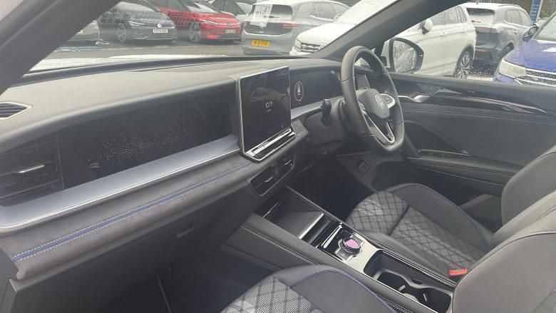 Used VW Tayron R-line Edition 204 HP (150 kW) 2025 White SUV