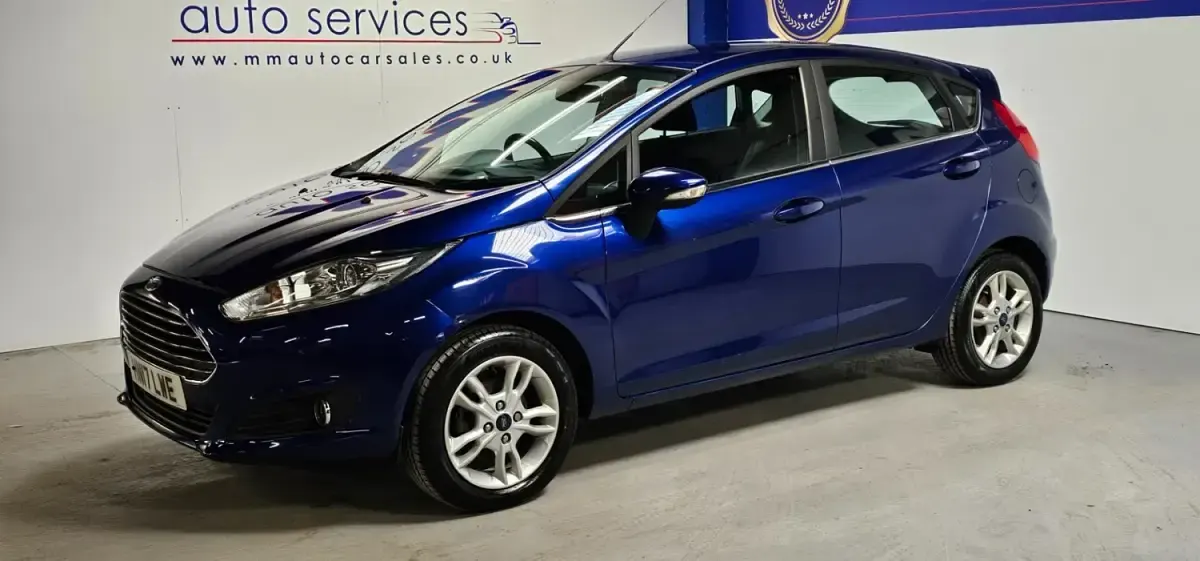 Usado Ford Fiesta Zetec 2017 Azul Utilitario