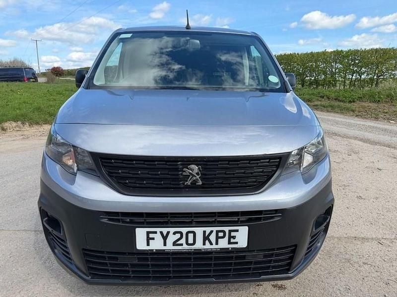 Used Peugeot Partner S 131 HP (96 kW) 2020 Grey MPV