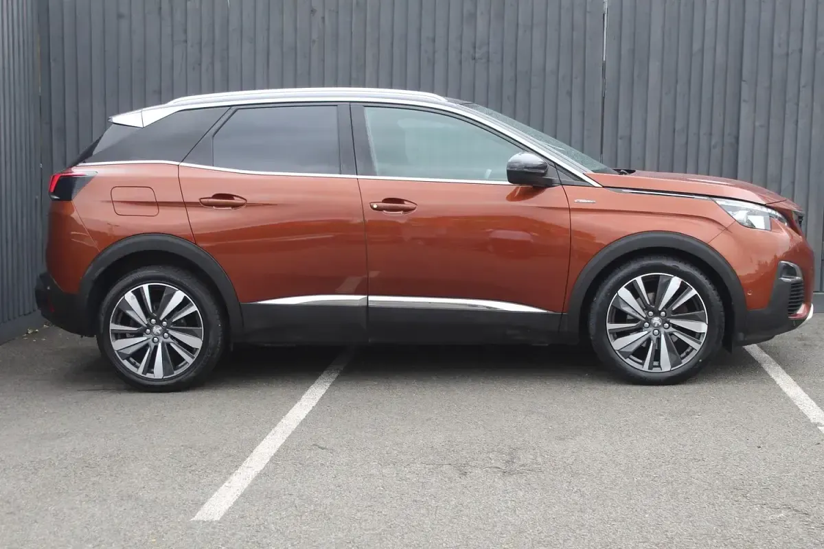 Used Peugeot 3008 Premium 130 HP (95 kW) 2019 Bronze SUV