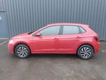 Used VW Polo Life 80 HP (58 kW) 2023 Red Hatchback