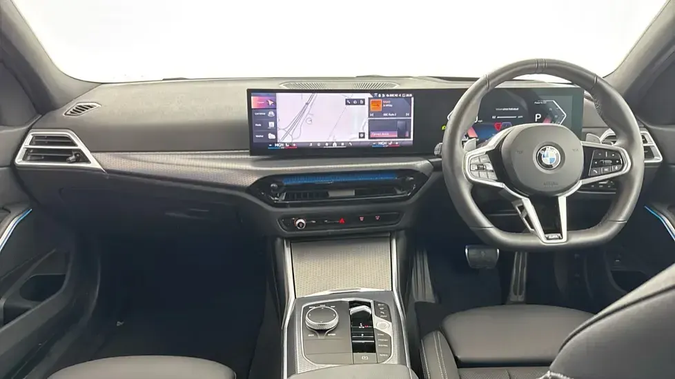 Usado BMW 320 M Sport 184 HP (135 kW) 2025 Preto Carrinha