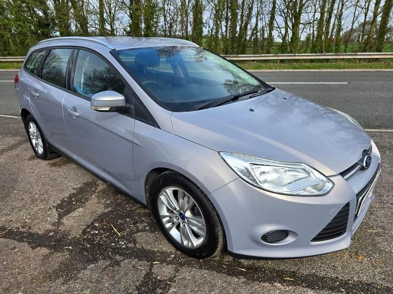 Used Ford Focus 115 HP (84 kW) 2013 Silver Estate