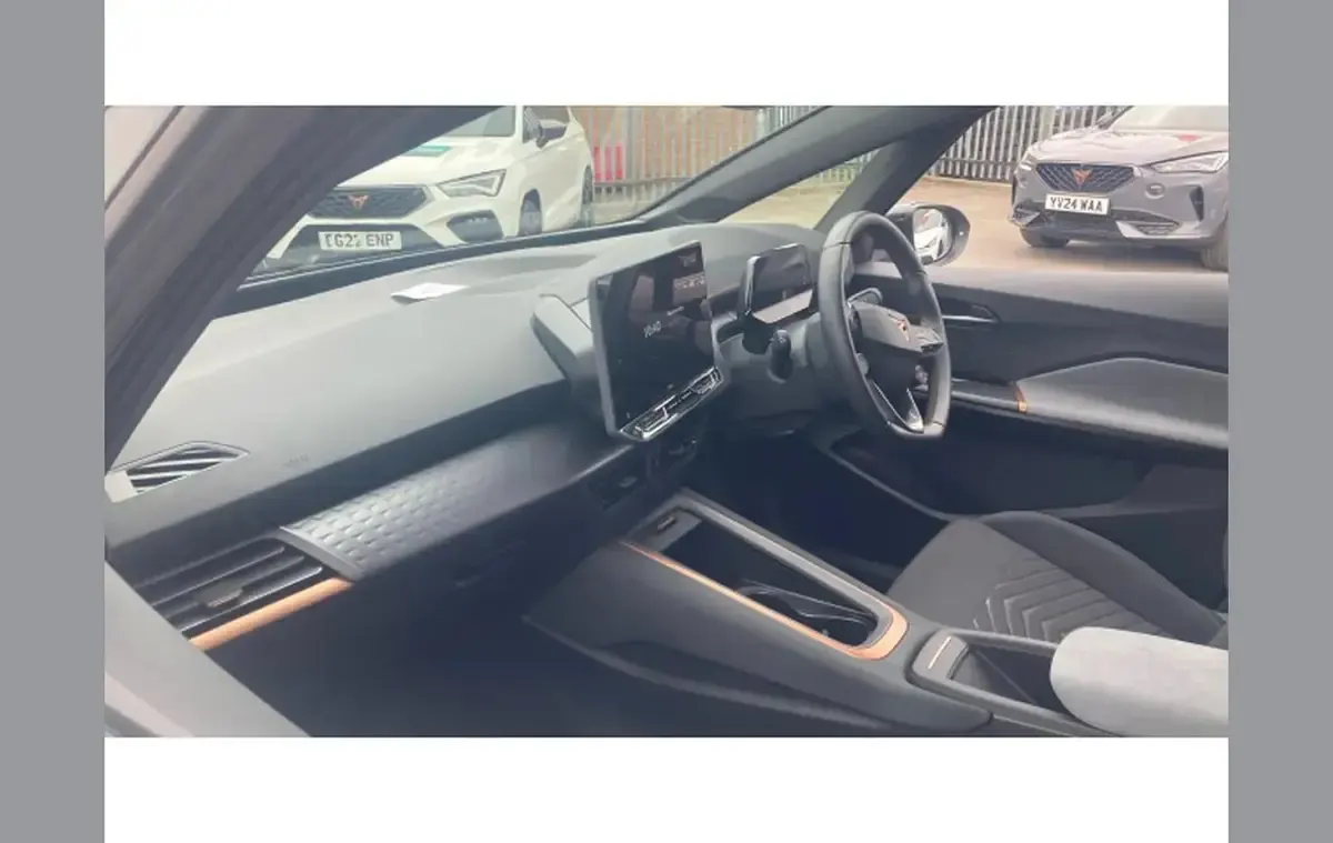 Used Cupra Born e-Boost 169 kW (231 HP) 2026 Silver Hatchback