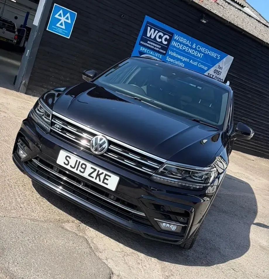 Usado VW Tiguan R-line 150 HP (110 kW) 2019 Preto SUV