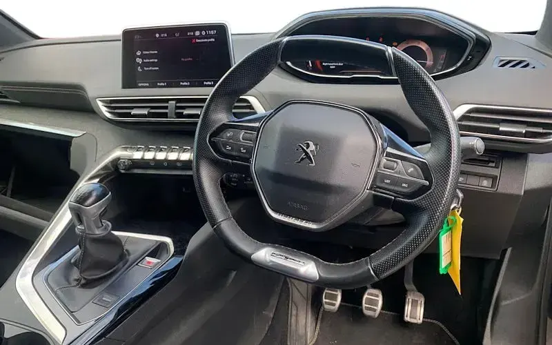 Used Peugeot 5008 GT-line 131 HP (96 kW) 2019 Blue SUV