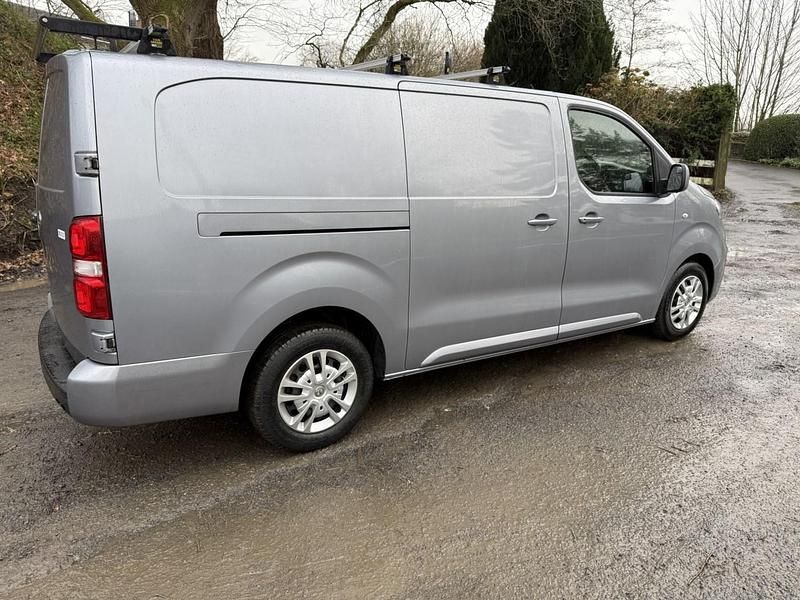 Second-hand Vauxhall Vivaro Sportive 2020 Gri Monovolum