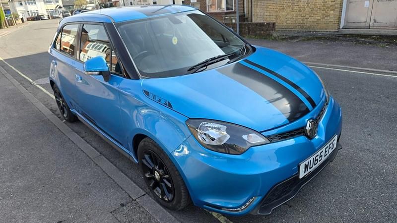 Used MG MG3 106 HP (77 kW) 2015 Blue Hatchback