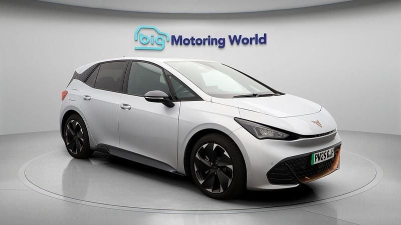 New 2025 Cupra Born e-Boost Hatchback | £24,500 (Fair price) - Image 1/4