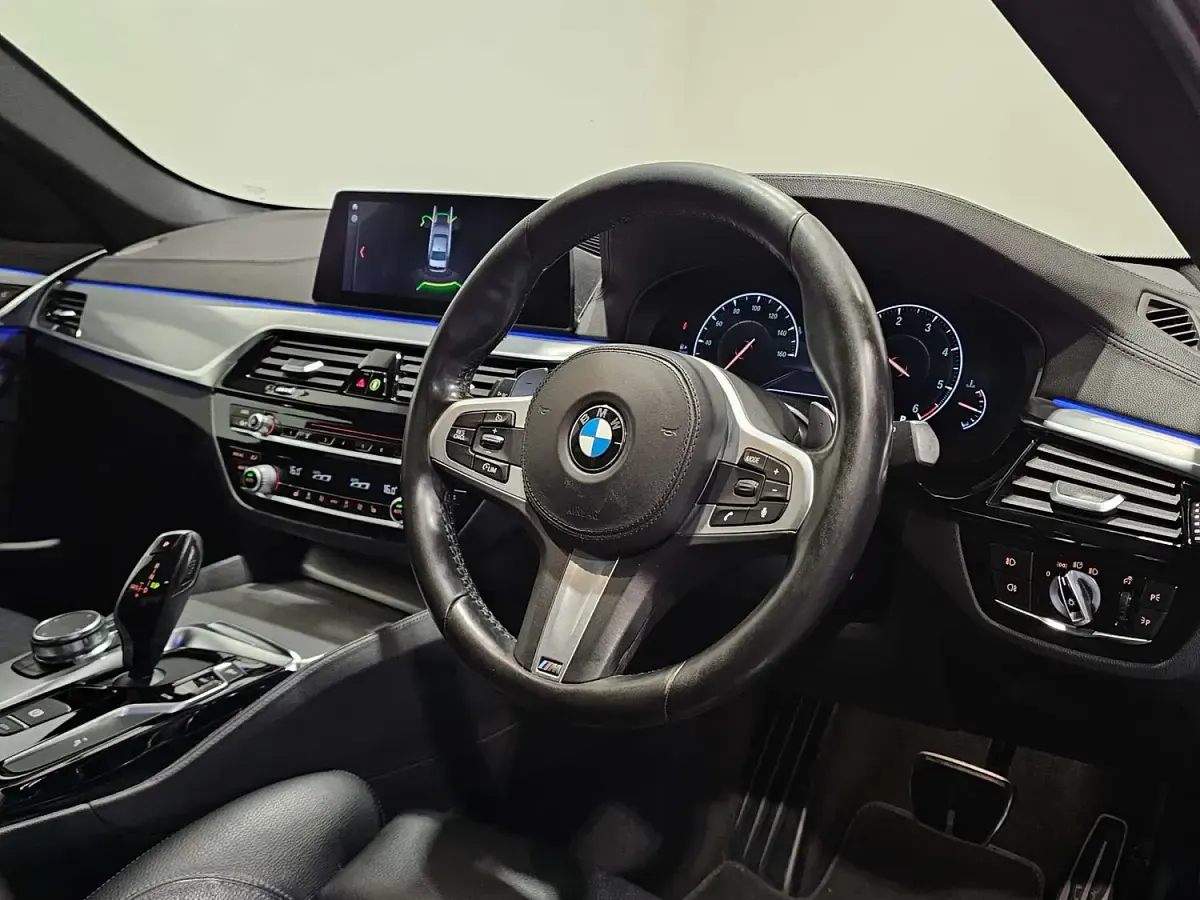 Used BMW 520 M Sport 190 HP (139 kW) 2018 Black Sedan