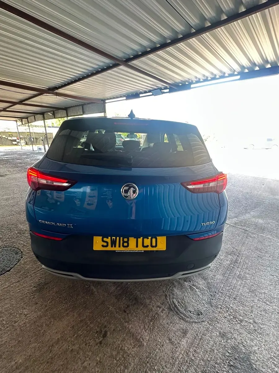 Used Vauxhall Grandland X Sport 130 HP (95 kW) 2018 Blue SUV