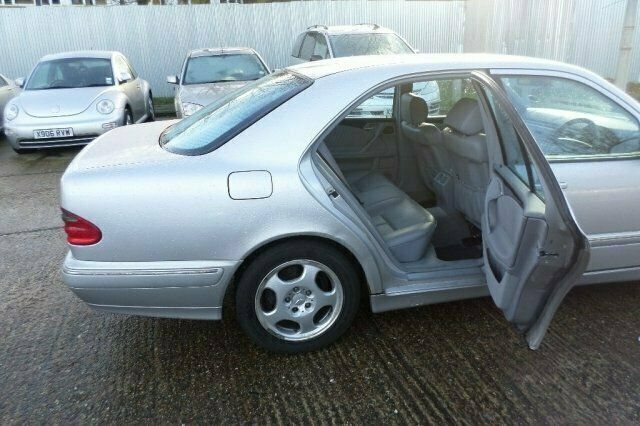 Used Mercedes E200 Classic 2001 Sedan
