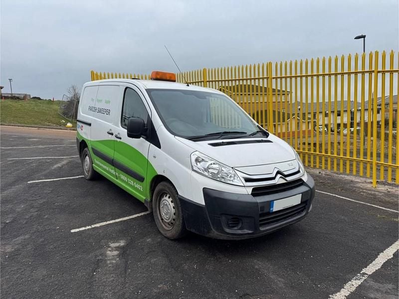 Used Citroën Dispatch 90 HP (66 kW) 2015 White MPV