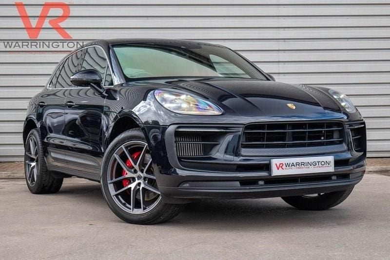 Black Used 2021 Porsche Macan SUV | £48,790 (Good price) - Image 1/3