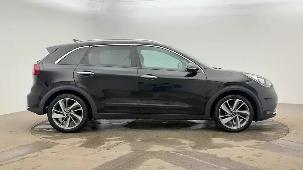 Gebraucht Kia Niro 141 PS (103 kW) 2019 Schwarz SUV