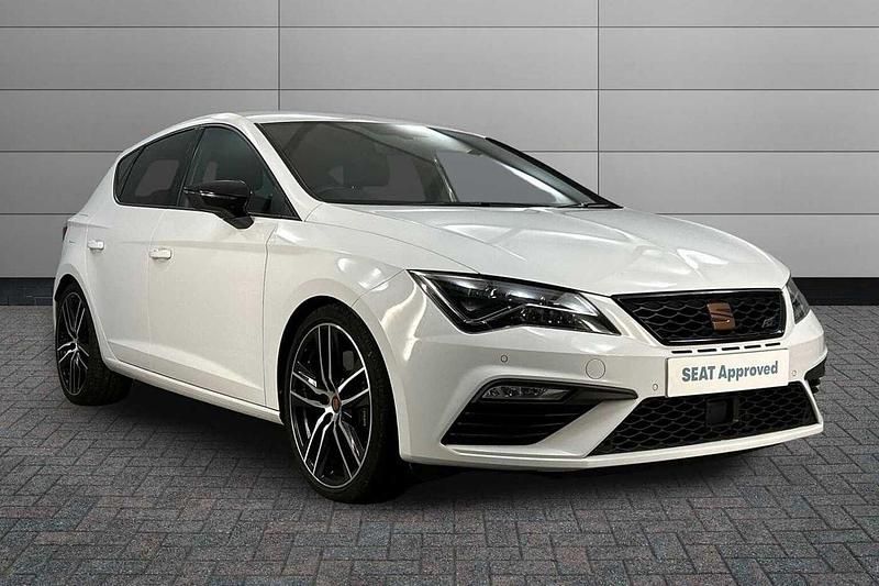 White Used 2019 Cupra Leon Hatchback | £20,750 (Fair price) - Image 1/4