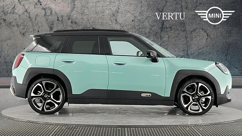 New Mini Aceman Exclusive 135 kW (184 HP) 2025 SUV