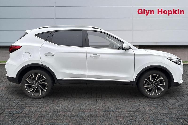 Used MG ZS Exclusive 111 HP (81 kW) 2024 White SUV