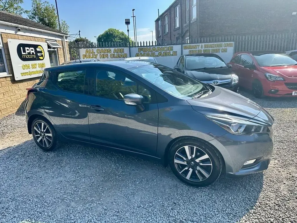 Usado Nissan Micra Acenta 90 HP (66 kW) 2017 Cinzento Citadino