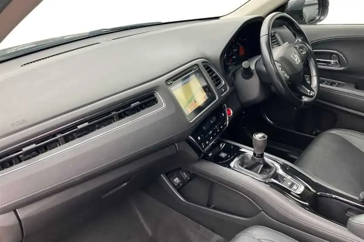 Used Honda HR-V EX 130 HP (95 kW) 2018 Grey SUV