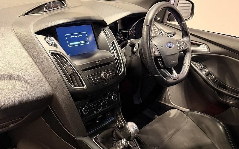 Used Ford Focus RS 349 HP (256 kW) 2018 Hatchback