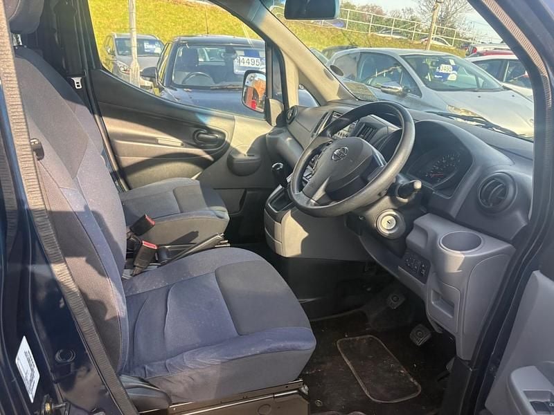 Używany Nissan NV200 SE 89 KM (65 kW) 2012 Niebieski Minivan