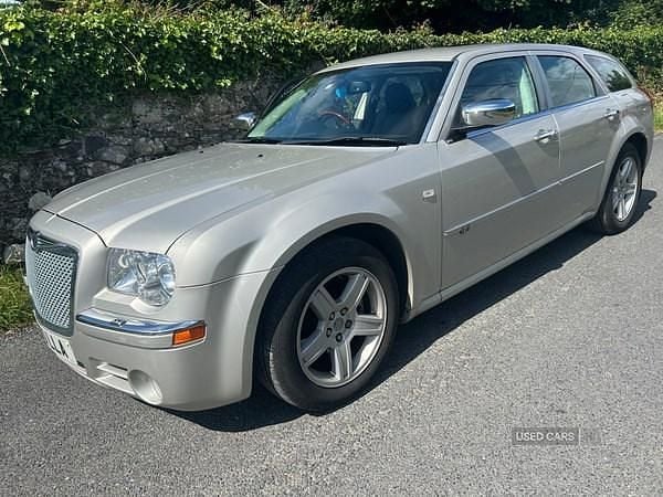 Grey Used 2010 Chrysler 300C Estate | £4,995 (Fair price) - Image 1/4