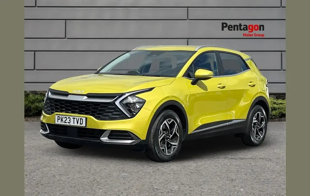 Used Kia Sportage 147 HP (108 kW) 2023 Yellow SUV
